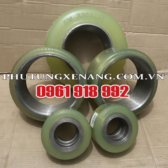 Bánh lái xe nâng điện pu Komatsu FB10~13RS-11-12, FB10~18RC-11-12,  FB14~18RS-11-12